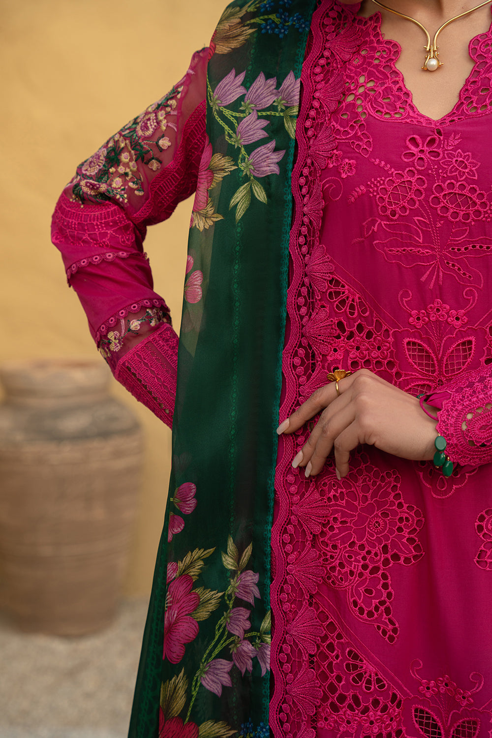 Saira Rizwan Dhanak Embroidered 3PC Un-Stitched With Printed Shawl