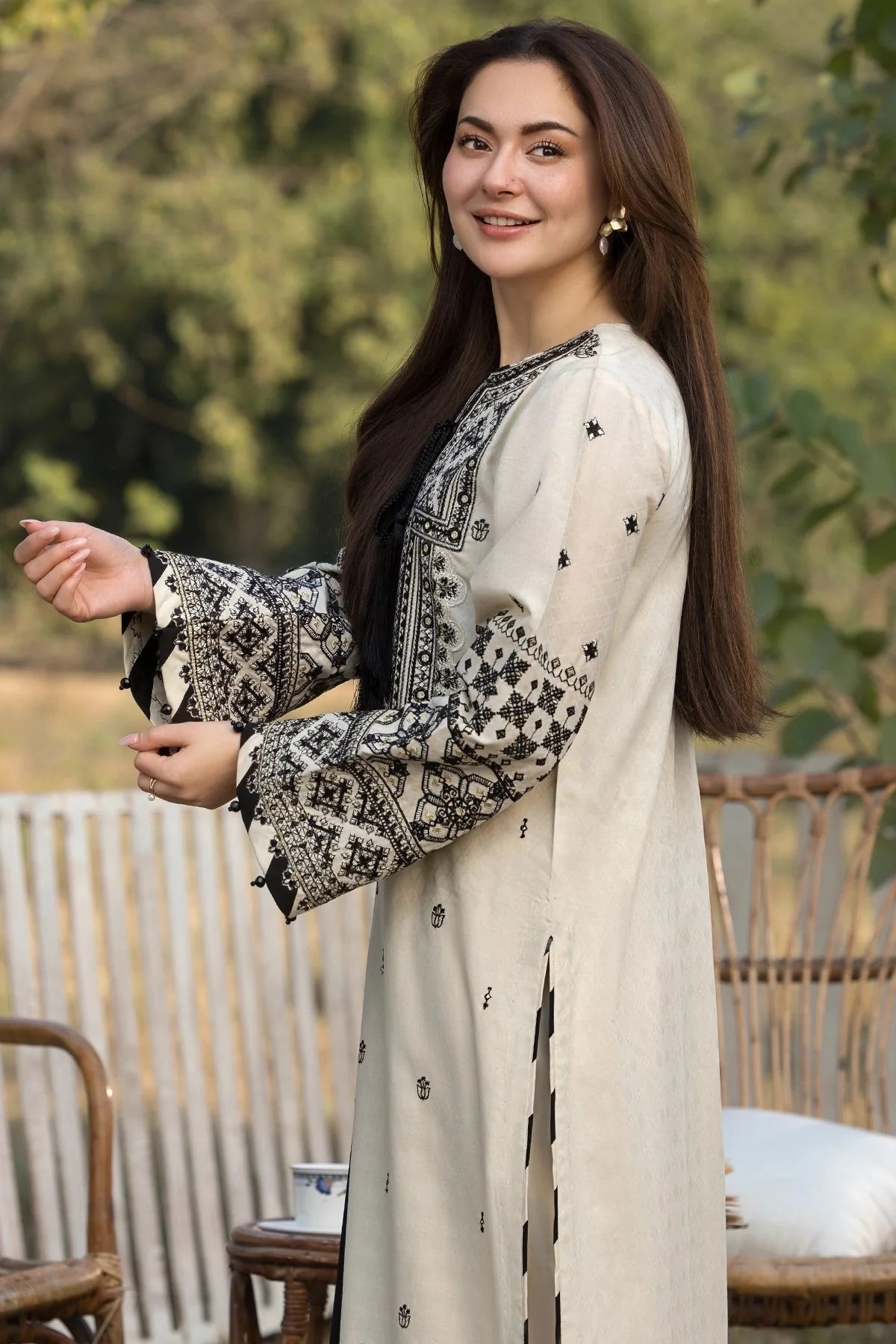 Zara Shah Jahan - 3PC Unstitched Dhanak Embroidered Shirt , Dupatta & Trouser